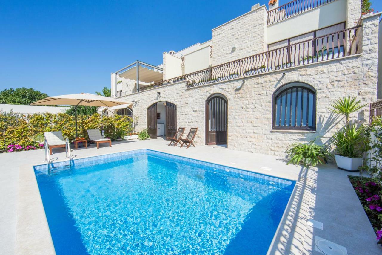 Melody M Apartment With Private Pool Split Exteriér fotografie