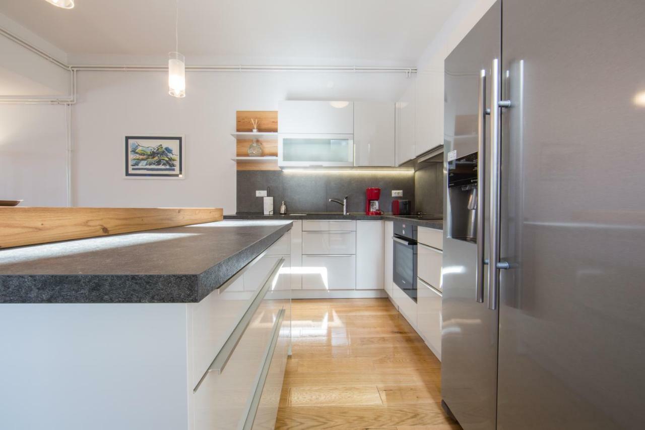 Melody M Apartment With Private Pool Split Exteriér fotografie