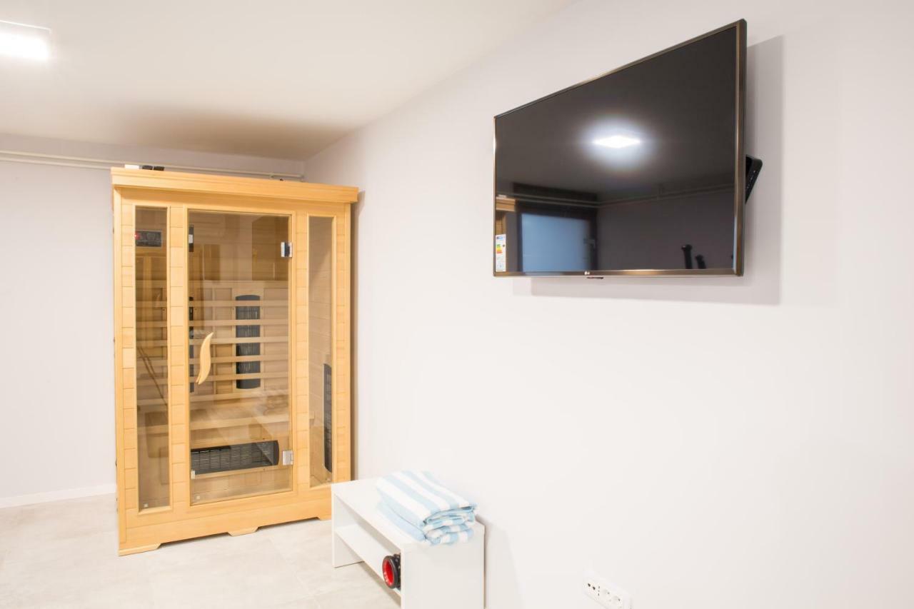 Melody M Apartment With Private Pool Split Exteriér fotografie