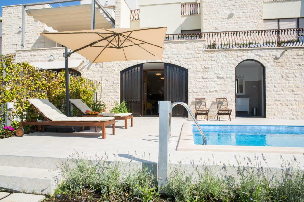Melody M Apartment With Private Pool Split Exteriér fotografie